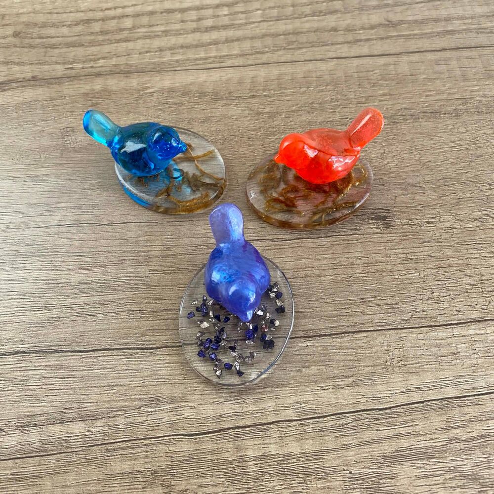 Handmade Resin Bird Figurines Set of 3 Colorful Mini Birds Home Decor - Picture 6 of 7